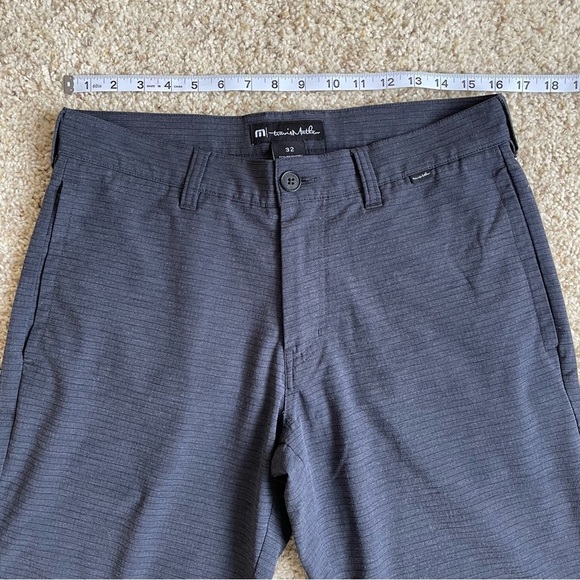 Travis Mathew Performance Shorts - Picture 10 of 10